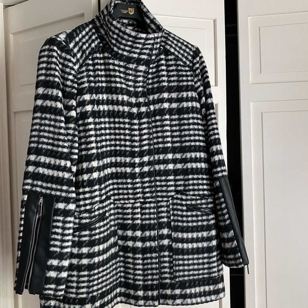 Black and white plaid jacket